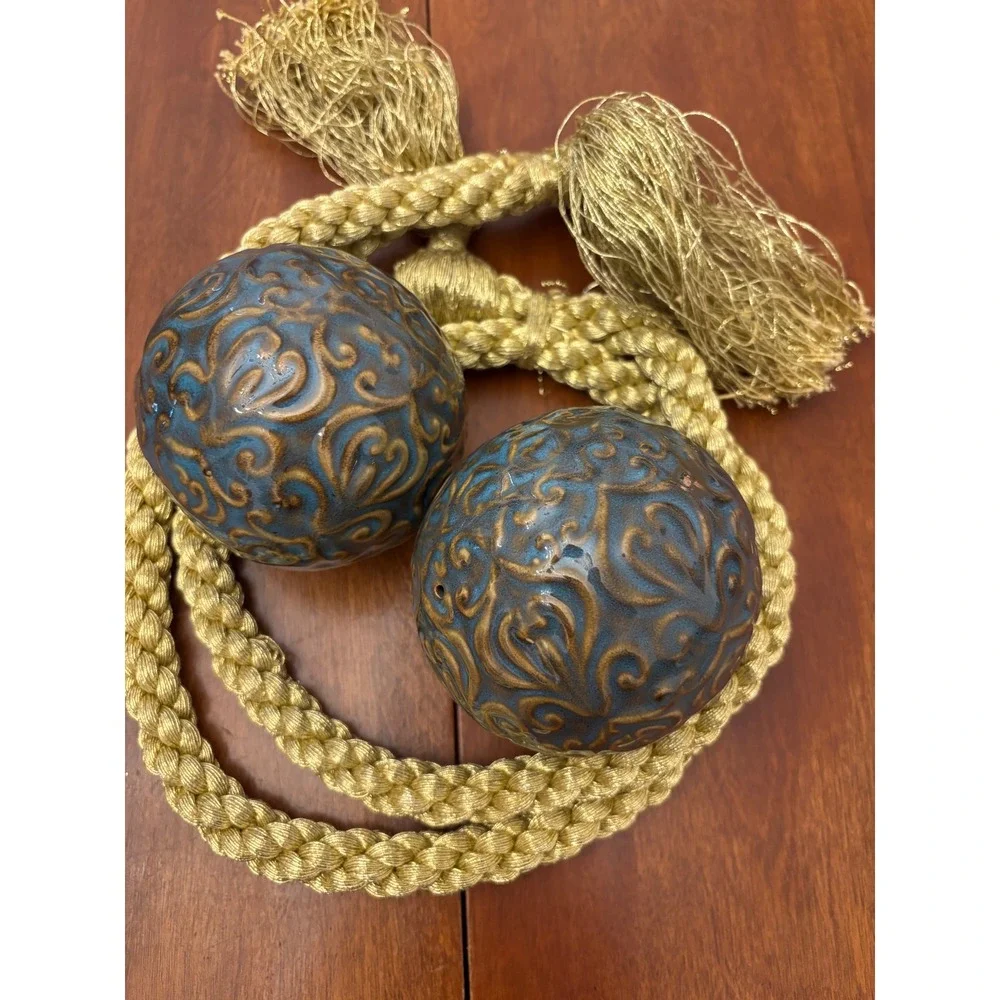 Pier 1 Imports Set of 2 Decorative Orbs, golden rope Tassel, 4 beaded napkins ++